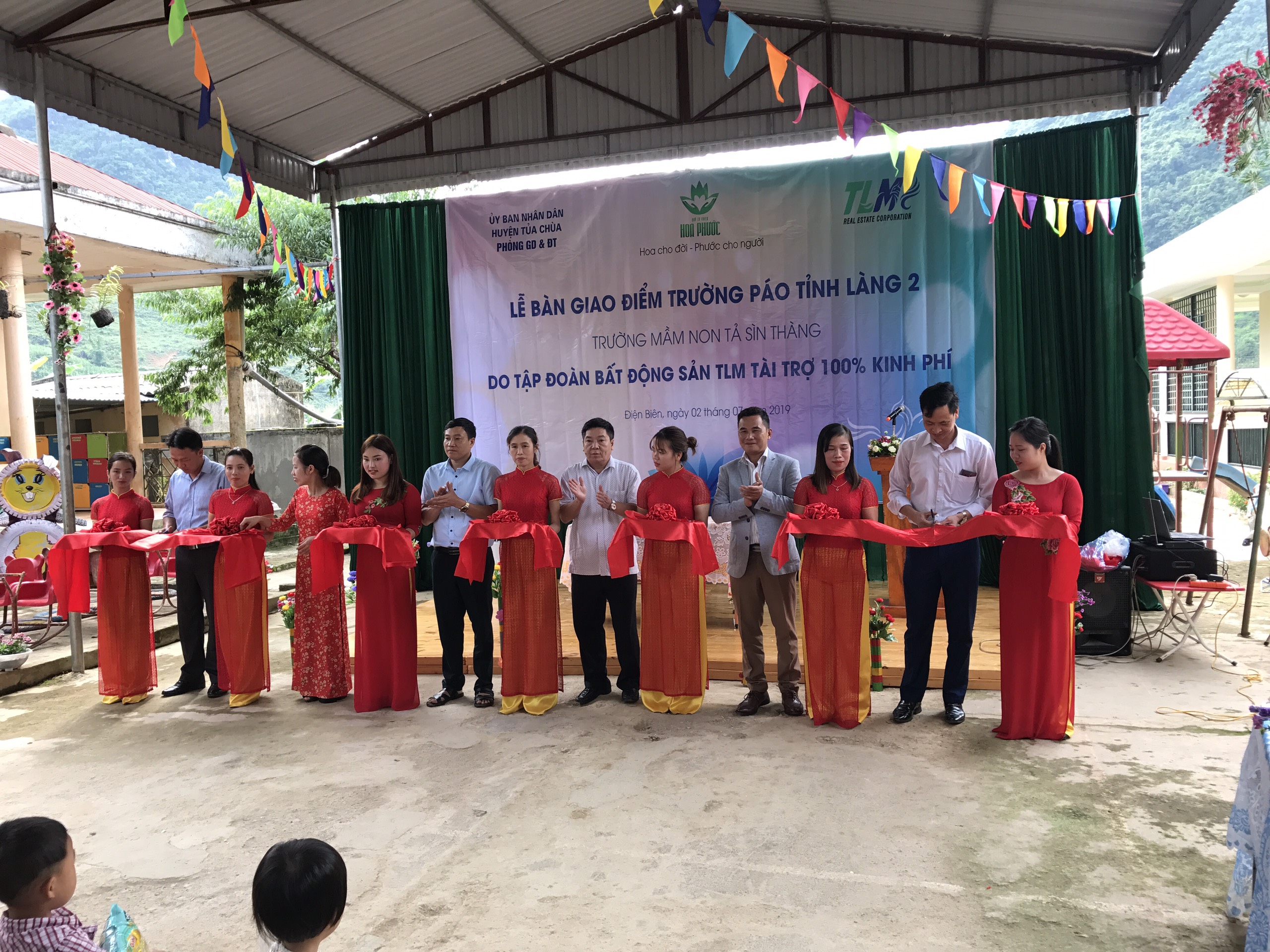 Tập đoàn Bất động sản TLM bàn giao điểm trường cho học sinh vùng cao Điện Biên