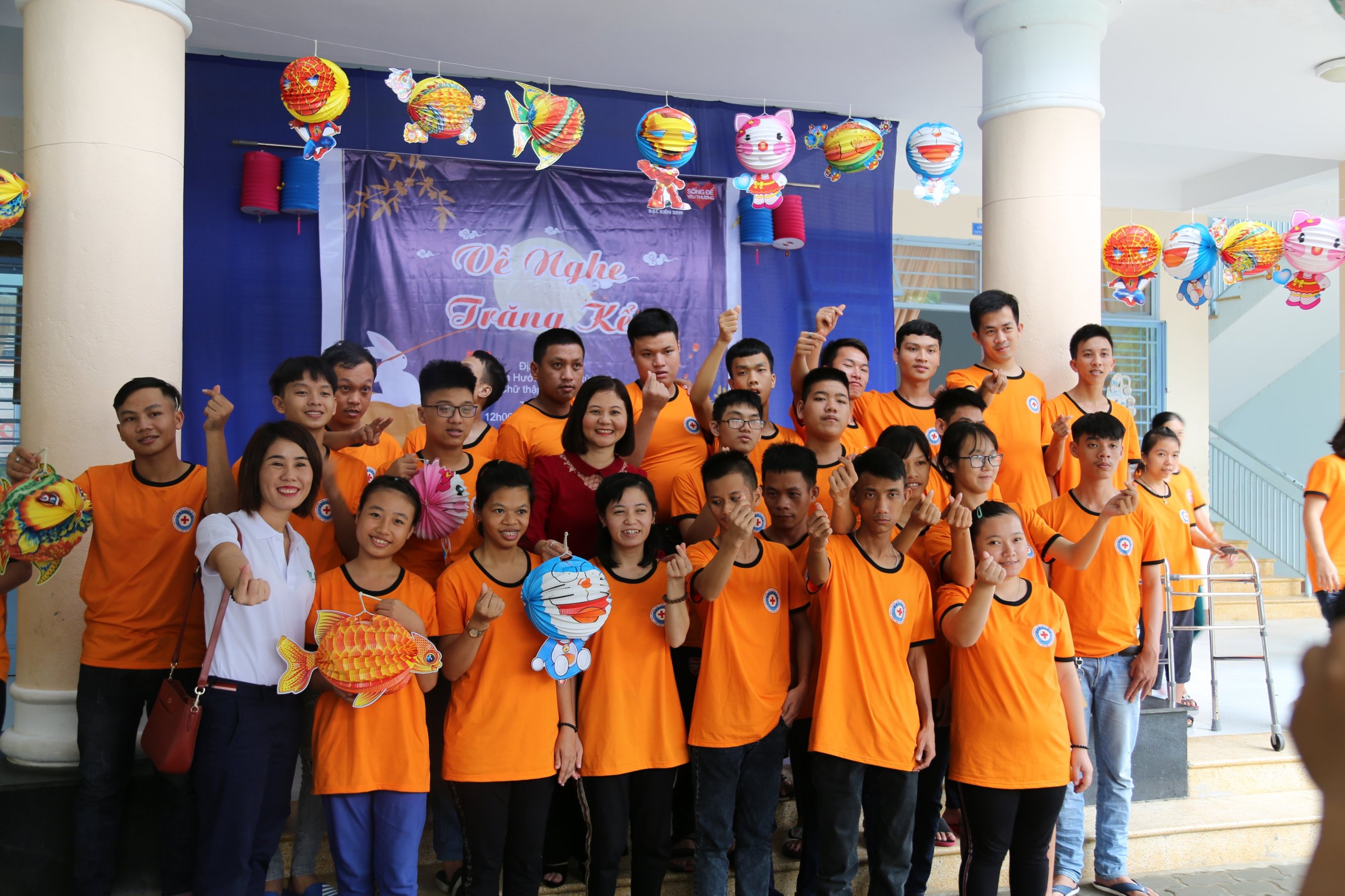 Công ty TLM Land thăm tặng quà trẻ em nghèo dịp Trung Thu